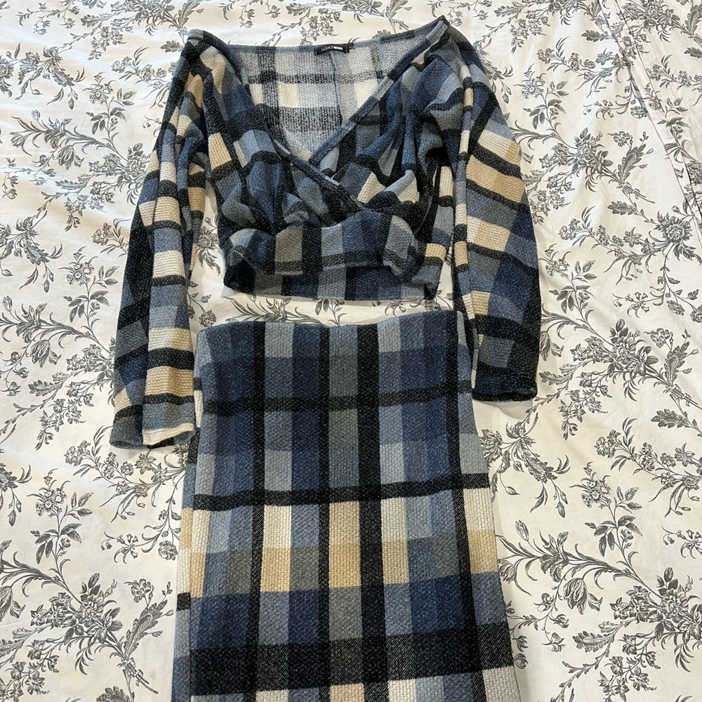 FashionNova plaid two piece